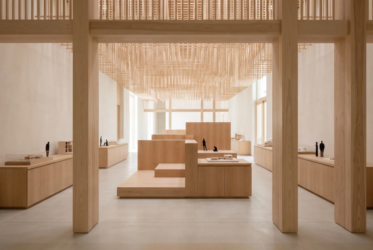 木构展陈大厅的光影秩序，文化展陈 AI 设计参考